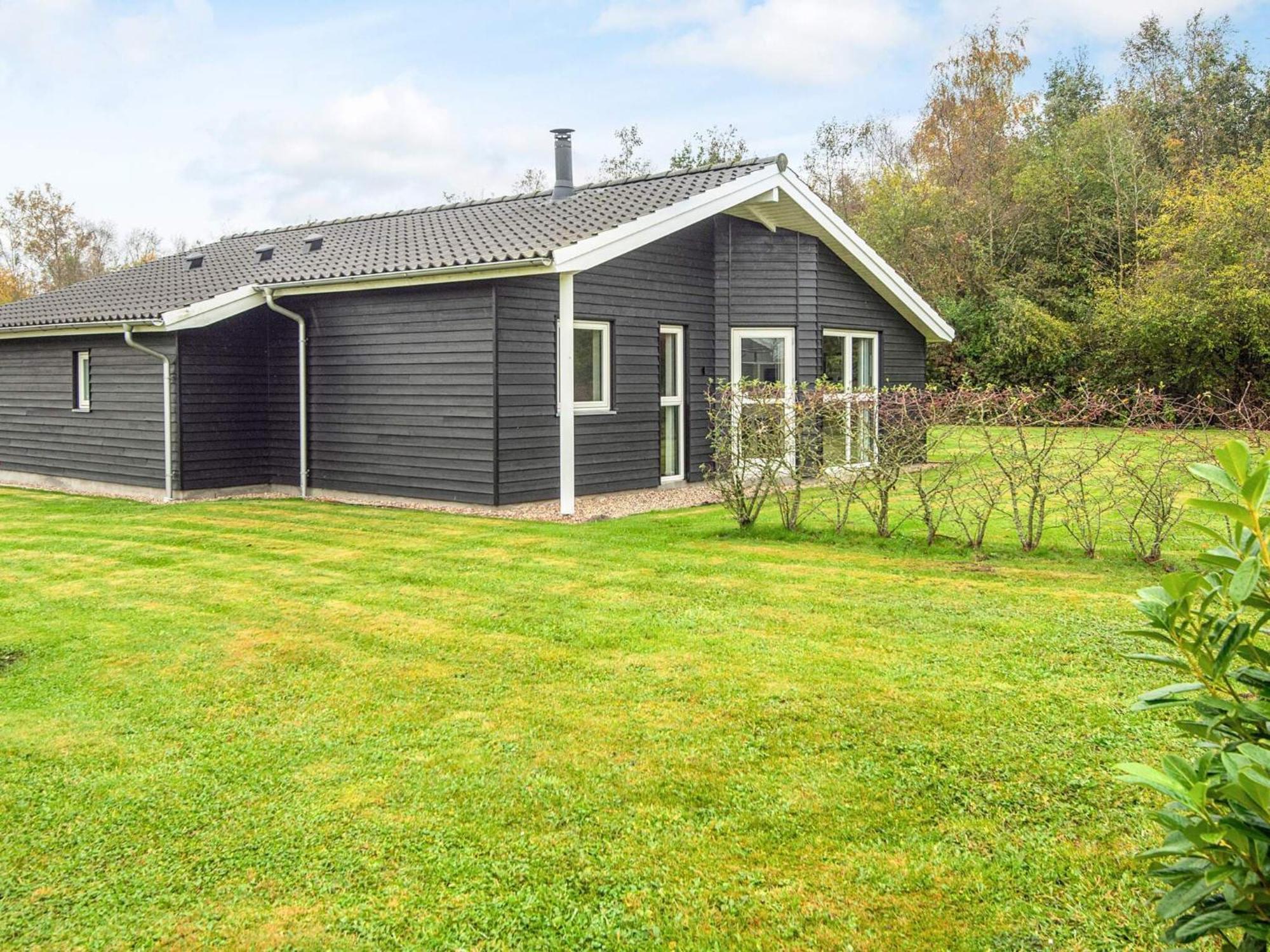 8 Person Holiday Home In Ansager Exterior photo